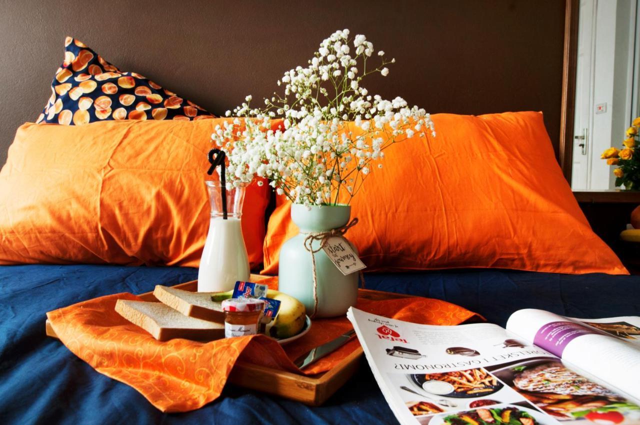 Chez Tram Homestay Ханой Экстерьер фото